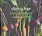 Donna Hay <span  style="background-color:yellow;">-</span> Life in balance. Een nieuwe kijk op vers eten - Donna Hay (HarperCollins Publishers Australia Pty Limited Sydney / Uitgeverij Unieboek / Het Spectrum B.V. - Isbn: 9789000351602)