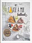 Het tarte à moi bakboek. Schep een stukje plezier. Een zoete samenwerking met Laurence Bemelmans. - Nathalie Smets, Tarte à moi & friends, Laurence Bemelmans (Tarte à moi / La Lorraine Bakery Group / Uitgeverij Lannoo N.V. - Isbn: 9789401470926)