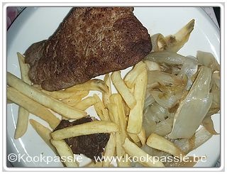 kookpassie.be - Filet pur (Colruyt) met frietjes (Lidl) en gebakken witloof (Lidl)