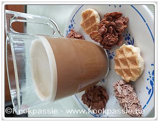 kookpassie.be - Tractatie : Truffel (Makro) en homemade wafeltjes (1425) en chocoladebonbon (1437)