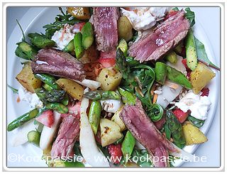 kookpassie.be - Salade met mozzarella, peer, groene asperges en zo veel meer