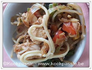 kookpassie.be - Thaïse wokgroenten, noedels en kip