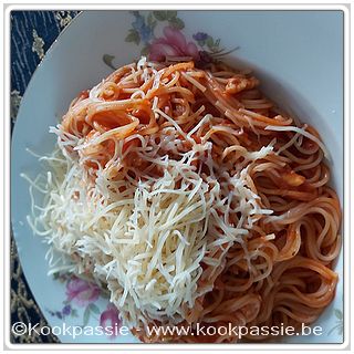 kookpassie.be - Spaghetti kip met restje tomatensaus