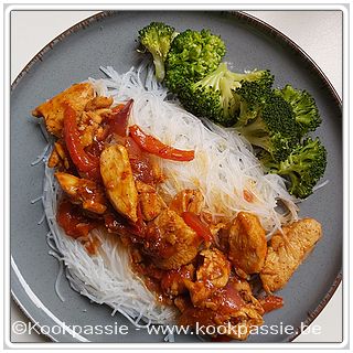 kookpassie.be - Sweet and sour Chicken met glasnoedels