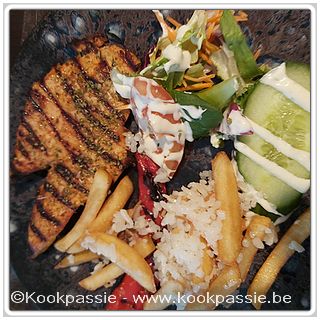 kookpassie.be - Konak - Geen aanrader - 82,10 € voor 2 personen voor een Mixed grill die te veel gebakken was. Frieten en rijst onder het vlees. 1/2