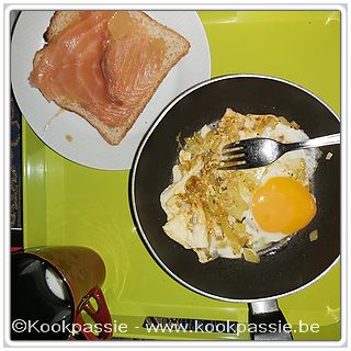 kookpassie.be - Ontbijt: Ei + eiwit en 1 boterham met gerookte zalm