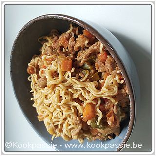 kookpassie.be - Slow Cooker Beef Ramen Noodles (2 dagen)