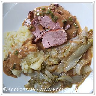 kookpassie.be - Varkenshaasje met gebakken witloof en puree, sausje van kalfsfond (Chefs)