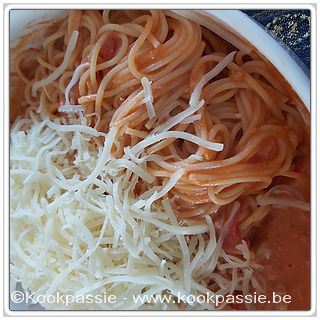 kookpassie.be - Spaghetti met Manna Spaghettisaus met look, sambal en tomato fritto
