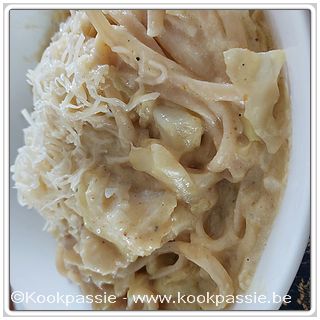 kookpassie.be - Fettuccini met gebakken spitskool met ras el hanout, kabeljauw en kaasbechamelsaus