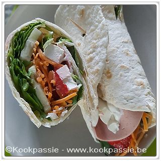 kookpassie.be - Wrap, veldsla, komkommer, feta, aardbei, hespeworst, geraspte wortelen