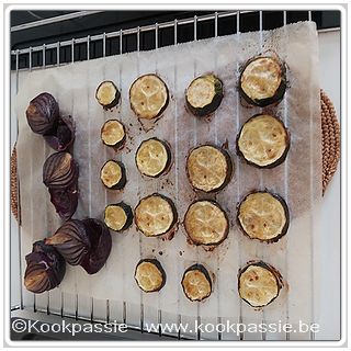kookpassie.be - Mee in de oven: courgette, rode ui (200°C 25 tal minuten)