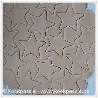 kookpassie.be - Sterkoekjes met amandel en chocoladeoogjes 1/2