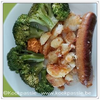 kookpassie.be - Kippenworst met gebakken aardappelen en broccoli