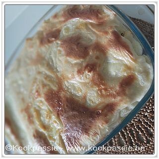 kookpassie.be - Ovenschotel: aardappel, bloemkool, gekookte hesp, brie en kaasbechamel