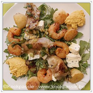 kookpassie.be - Ruccola, hummus, scampi, scampi gyza met gebakken lenteui, gebakken aardappeltjes en wat cambozola kaas