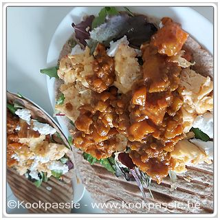 kookpassie.be - Wrap met omelet, gemengde sla, curry saus en pompoen en honing geitenkaas(LSF)