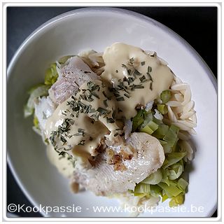 kookpassie.be - Visje met prei, vogeltongen (risini) en hollandaise saus en wat dragon