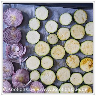 kookpassie.be - Batch cooking in de oven: Pastinaak, wortel, zoete paprika, rode ui en courgette 1/3