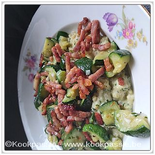 kookpassie.be - Couscous perlé, crème de courgette et guanciale