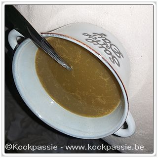 kookpassie.be - Prei wortel soep met kippenbouillon in de nieuwe Action tas