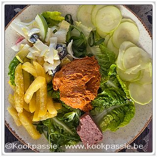 kookpassie.be - Frietjes met courgette, sla, préparé en paté, witloof met appel en fruit