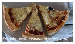 kookpassie.be - Aldi pizza met nog wat gemalen kaas