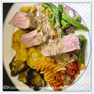 kookpassie.be - Kip met mosterd limoensaus - Hier Varkenshaasje met citroensaus