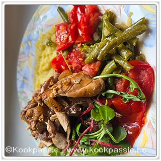 kookpassie.be - Konijn in de slowcooker met wildfond + water en vleesbouillonblokje met puree, prinsessenboontjes en gemengde sla (08/09 en 10/09)