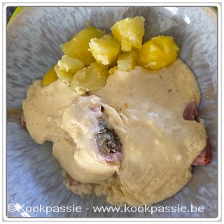 kookpassie.be - Witloof met hesp en kaasbechamel met gekookte aardappelen