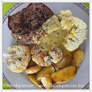 kookpassie.be - Chateaubriand met in de oven gegaarde bloemkool een aardappeltjes. Sausje béarnaise, niet zelfgemaakt.
Oven: 20 min 200 graden, zonder voorverwarmen