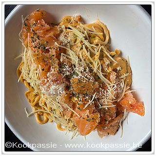 kookpassie.be - Fettuccini met kruidenkaasroomsausje en gerookte zalm
