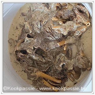 kookpassie.be - Groentjes op het vuur: Cantharellen met room en groene asperges 1/2