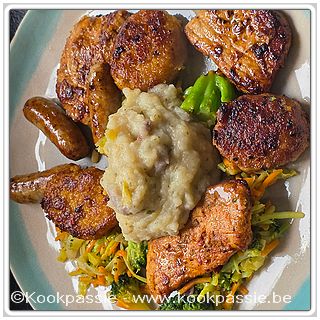 kookpassie.be - Lidl gourmet schotel met nieuwe wokmix van Florette saus curry (niet mn ding, veel te weinig groenten en smaakloze saus) met puree van witloof (Delhaize