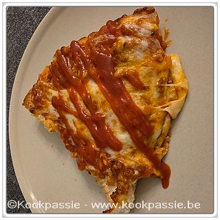 kookpassie.be - Turks brood met Manna saus = pizza - AF 7 min 200°C