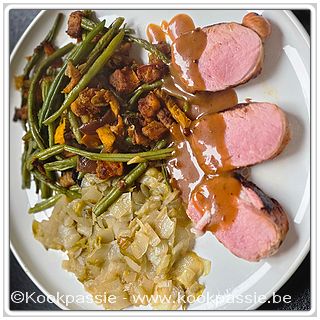 kookpassie.be - Ardeens varkenshaasje met rest vd groentjes en gebakken witloof. De saus is de mama's jagersaus (nr 155)