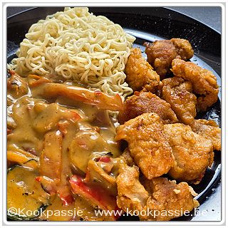 kookpassie.be - Rest van de kip met ovengroenten van Lidl in pan gebakken en currysaus
De instant noedels chicken flavour zijn een probeersel van Action tijdje geleden gekocht, 10 voor 1,99€.
1 pakje en kruiden, 300ml kokend water en klaar. X goed voor afwisseling 1/2