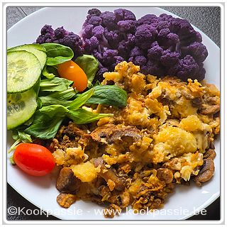 kookpassie.be - Aardappelpuree, gehakt, champignons in de oven (restje uit vriezer) en rauwe groentjes