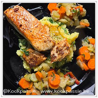 kookpassie.be - Gebakken zalm met puree met postelein en gestoofde wortel, venkel, look en bladpeterselie