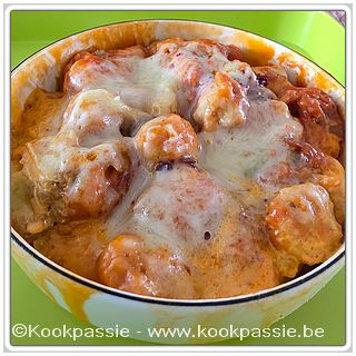 kookpassie.be - Kalkoenballetjes met Tortelloni ricotta en spinazie, tomato fritto en room