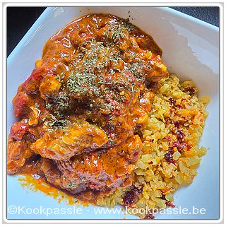 kookpassie.be - Hello Fresh idee: Kippeboutfilet met zoete paprika en bloemkookrijst