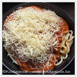 kookpassie.be - Fettucini met geredde spaghettisaus LSF, tomato fritto, look en kokosmelk