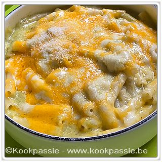 kookpassie.be - Macaroni met kaas, hesp en groene pesto