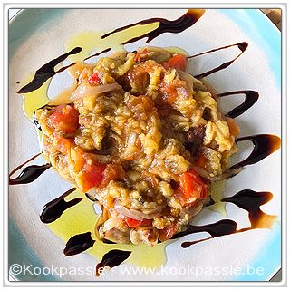 kookpassie.be - Aubergine, ui, look, rode paprika en tomaat in de Airfryer 1/2