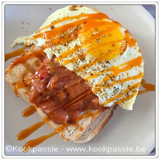 kookpassie.be - Rustigaan vandaag. Croque Madam met paprikasaus