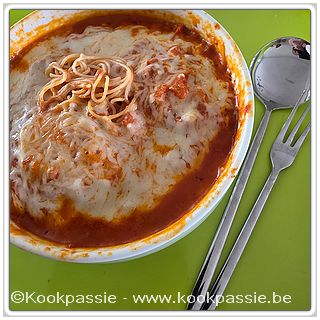 kookpassie.be - Spaghetti met Manna saus, Bertolli saus, lookpasta, sambal en room