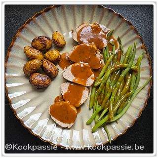 kookpassie.be - Varkenshaasje met Daisy prinsensseboontjes en Minikrieltjes provençal marinade (The potato chef by Ruben, 20 min op 180°C AF) en jagersaus (155)