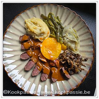 kookpassie.be - Hazerug, fazant, puree, groentjes en jagersaus - Witloof, Prinsesseboontjes, Shiitake paddestoelen en peches uit blik. Jagersaus, veel gebruikte recept van mama nr 155