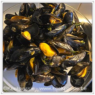 kookpassie.be - Kookdagje klaarmaken groenten en mosselen (spinazie, bloemkool, sojascheuten, champignons, chinese kool, worteltjes) 1/2