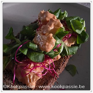 kookpassie.be - Boterhammmeke kip hawaï (met rode bieten scheuten)